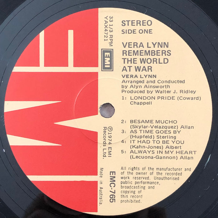 Vera Lynn - Remembers The World At War (Vinyl LP)