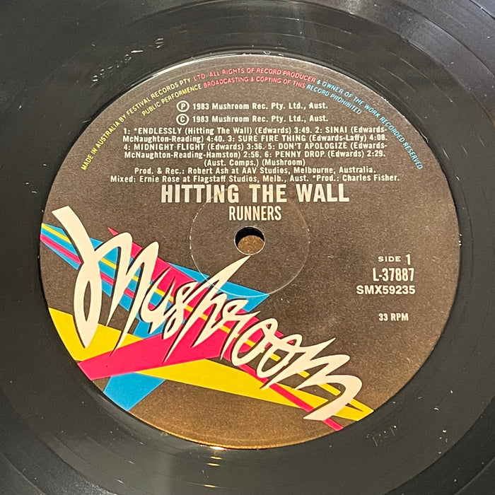 Runners - Hitting The Wall (Vinyl LP)